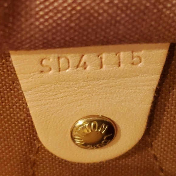 Authentic Louis Vuitton Speedy 25 in iconic monogram canvas - Picture 7 of 7